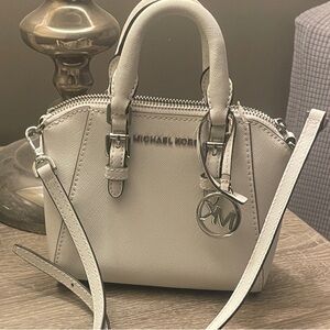 Michael Kors Mini Bag in Light Gray